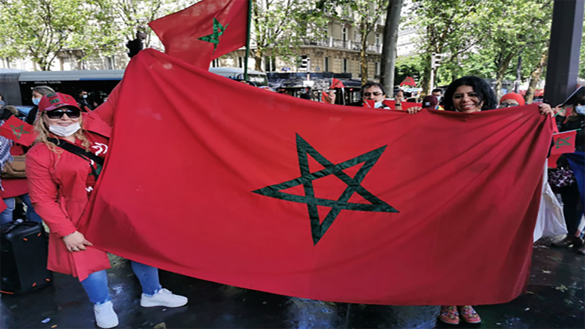 المخابرات المغربية تـكـشـف تـسـلـل ” بَــنْ بَـطـّـوشْ ” إلى داخـل إسبانيا، والمغاربة يحاصـرونه أمام سـفـاراتها في الخـــــــــــارج !缩略图