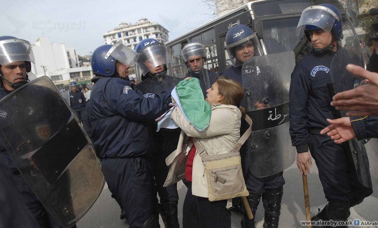 قمع و اعتقالات ضد ناشطي الحراك في الجمعة 119缩略图 قمع و اعتقالات ضد ناشطي الحراك في الجمعة 119缩略图