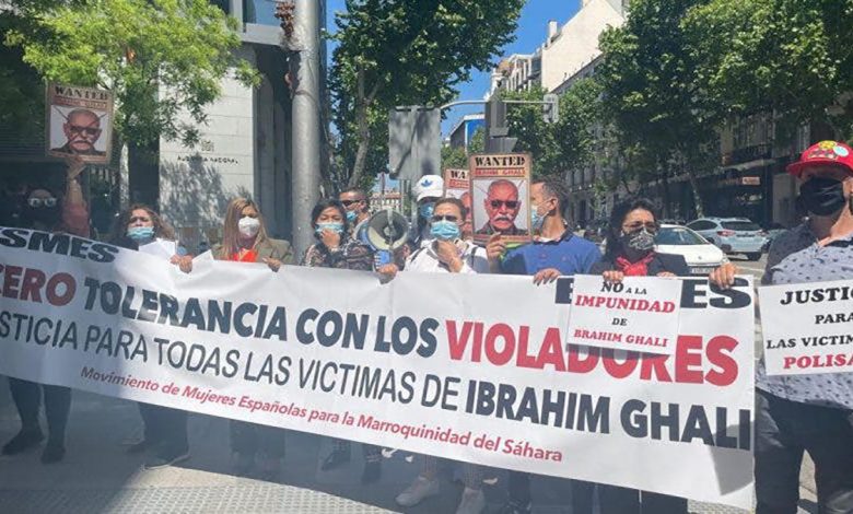 وقفة احتجاجية أمام المحكمة العليا بالعاصمة الإسبانية مدريد للمطالبة بمحاكمة المجرم غالي缩略图 وقفة احتجاجية أمام المحكمة العليا بالعاصمة الإسبانية مدريد للمطالبة بمحاكمة المجرم غالي缩略图