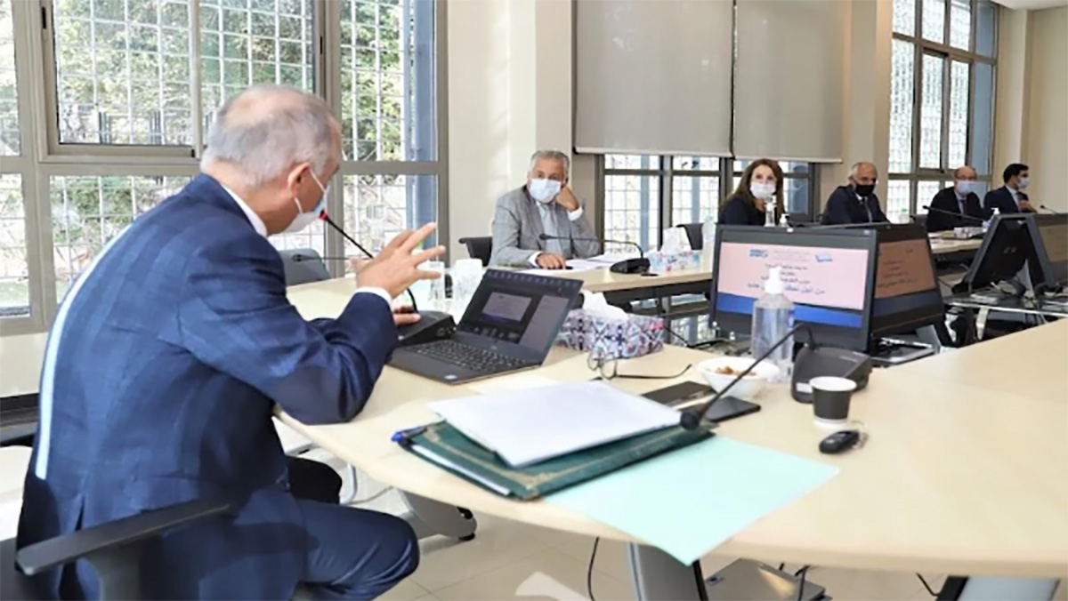 لجنة “بنموسى” تعقد لقاءات مع الأحزاب السياسية لشرح مضامين تقرير النموذج التنموي الجديد缩略图