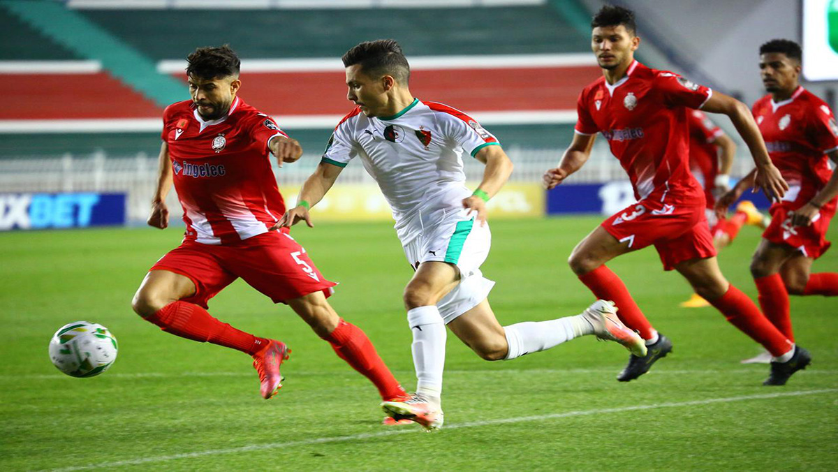 الـ”كاف” يصدر عقوبات ثقيلة ضد مولودية الجزائر بعد الاعتداء على حكم مباراته امام الوداد البيضاوي缩略图