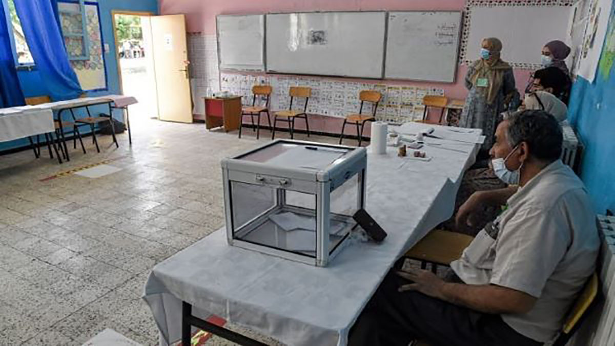 سيكون على الشعب الجزائري انتظار اربعة ايام او اكثر لإعلان نتائج انتخابات لم يشارك فيها缩略图