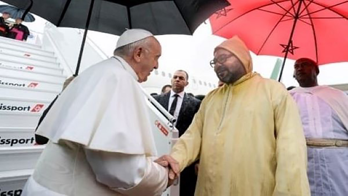 الملك يهنئ البابا فرانسيس على نجاح العملية الجراحية