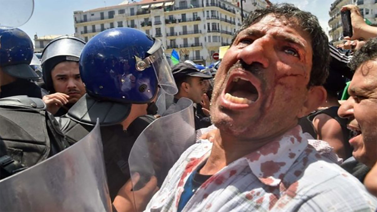 الجزائر... من بلد المليون شهيد الى بلد المليون طابور