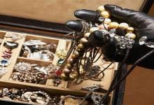 لصوص يقتحمون قصر أمير قطر بفرنسا ويستولون على قطع ثمينة缩略图