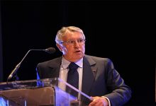 الوزير السابق بن عيسى يركب “جرار وهبي” لخوض الانتخابات الجماعية المقبلة缩略图