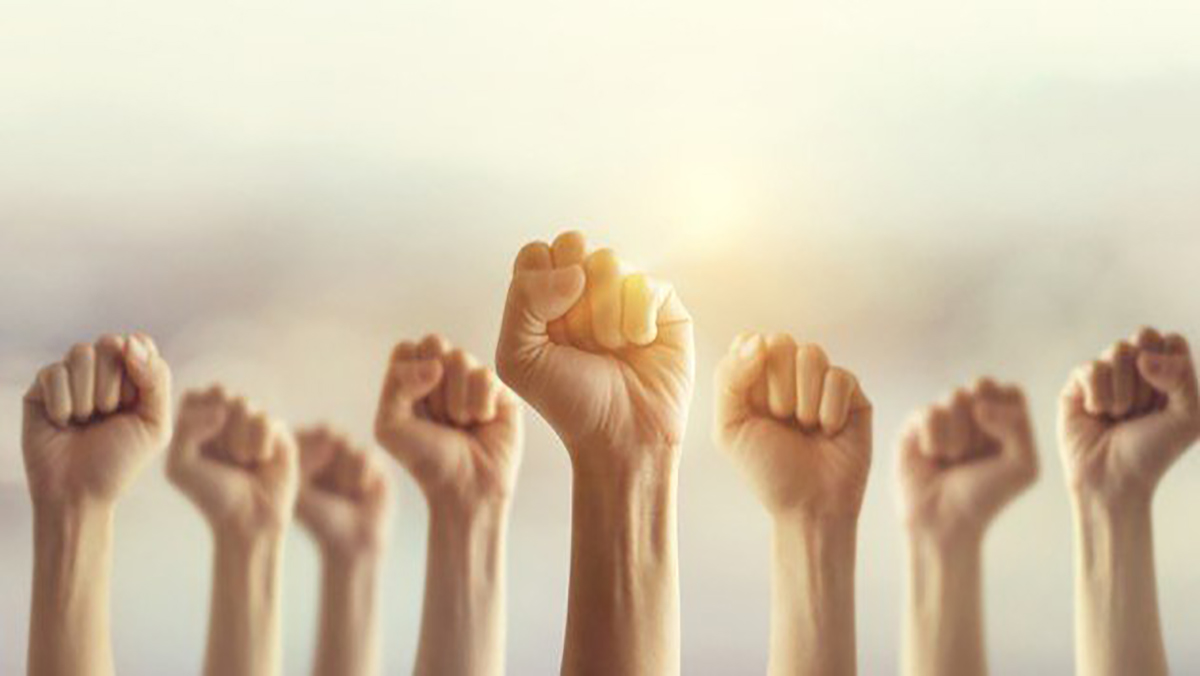 يجب على “قاضي حقوق الإنسان” أن يقاضي نفسه أولا缩略图