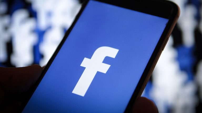 “فيسبوك” تعلن تفعيل ميزة فحص الأمان بعد انفجار كابول