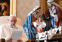 البابا فرنسيس ينسب لميركل “كلاما حكيما” قاله بوتين عن أفغانستان缩略图