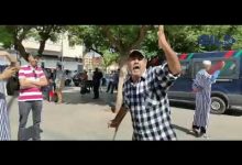GIL24-TV مواطن وجدي يفجرها امام مقر جماعة وجدة ويرفض عودة الشفارة للتسيير缩略图