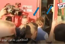 كندا.. متظاهر يرشق “ترودو” بالحجارة، والشرطة توجه له تهمة الاعتداء المسلح缩略图