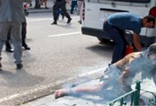 واقعة “البوعزيزي” تتكرر ..شاب يحرق نفسه وسط العاصمة التونسية缩略图