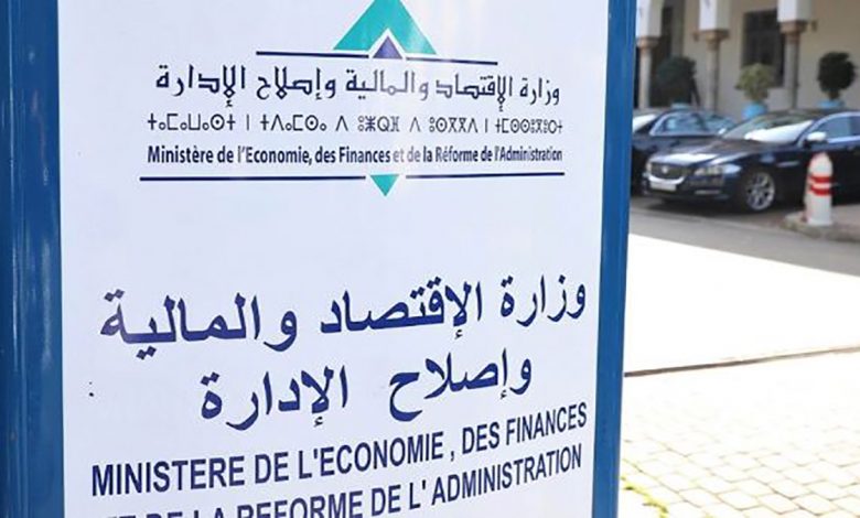 نقابة المالية تستنكر منع الموظفين من دخول مقرات علمهم بسبب جواز التلقيح缩略图 نقابة المالية تستنكر منع الموظفين من دخول مقرات علمهم بسبب جواز التلقيح缩略图