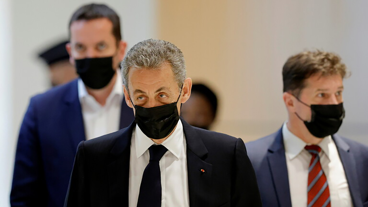 الحكم على ساركوزي بالسجن في منزله لمدة عام واحد缩略图