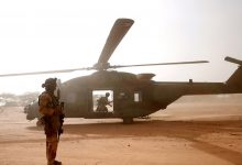 بيان الرئاسة الجزائرية ردا على تصريحات ماكرون : الجزائر تغلق مجالها الجوي أمام الطائرات العسكرية الفرنسية缩略图