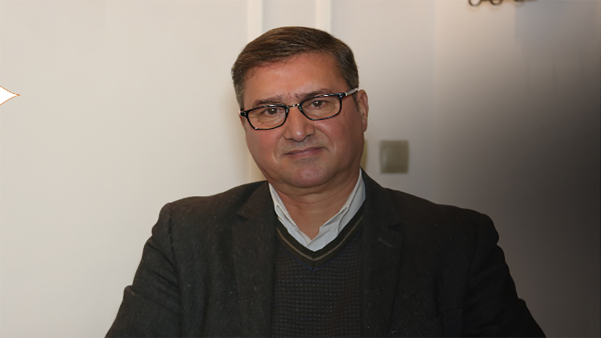 يونس مجاهد: إعلام الحرب الإسباني缩略图