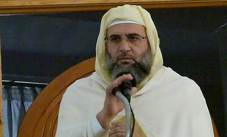 الشؤون الإسلامية تنهي مهام خطيب لخوضه في السياسة عبر “الفايسبوك”缩略图 الشؤون الإسلامية تنهي مهام خطيب لخوضه في السياسة عبر “الفايسبوك”缩略图