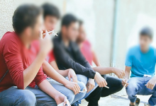 تقرير يكشف تفشي ظاهرة تدخين التلاميذ داخل المؤسسات التعليمية缩略图