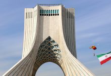 طهران تؤكد خبر مغادرة سفيرها لدى حكومة الحوثيين缩略图