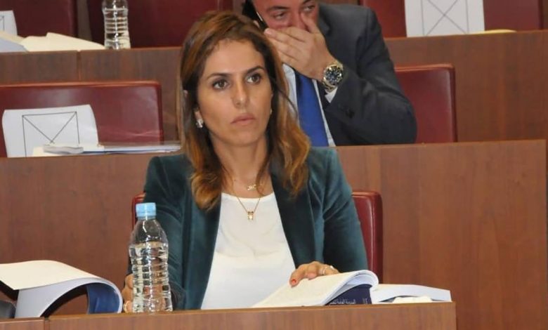 زينة شاهيم : ماغنبدلوش وجهنا وإلتزامنا بالبرنامج بدينا فيه .缩略图 زينة شاهيم : ماغنبدلوش وجهنا وإلتزامنا بالبرنامج بدينا فيه .缩略图