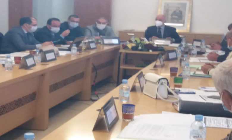 مجلس اقليم وجدة يصادق على مجموعة من الاتفاقيات ويراجع أخرى برسم دورة يناير 2022缩略图 مجلس اقليم وجدة يصادق على مجموعة من الاتفاقيات ويراجع أخرى برسم دورة يناير 2022缩略图