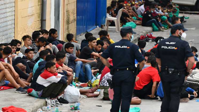 قاض إسباني يوقف ترحيل اللاجئين القصّر الذين دخلوا من المغرب缩略图