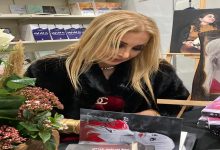 “خربشات امرأة” و”سجينة بين قضبان الزمن” في المعرض العربي والدولي للكتاب بيروت缩略图 “خربشات امرأة” و”سجينة بين قضبان الزمن” في المعرض العربي والدولي للكتاب بيروت缩略图