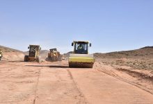 مجلس عمالة وجدة أنكاد يصادق على اتفاقية لتمويل وفتح وتهيئة المسالك الطرقية缩略图