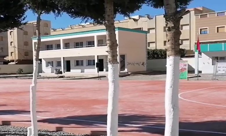 متى يمتلك المسؤولون عن التعليم بالشرق جرأة المدير الإقليمي بالجديدة الذي حرك المسطرة ضد الأساتذة المضربين عموميا والمشتغلين خصوصيا缩略图 متى يمتلك المسؤولون عن التعليم بالشرق جرأة المدير الإقليمي بالجديدة الذي حرك المسطرة ضد الأساتذة المضربين عموميا والمشتغلين خصوصيا缩略图