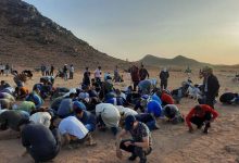 المئات يتوافدون على كلميمة بعد أنباء عن سقوط نيزك缩略图