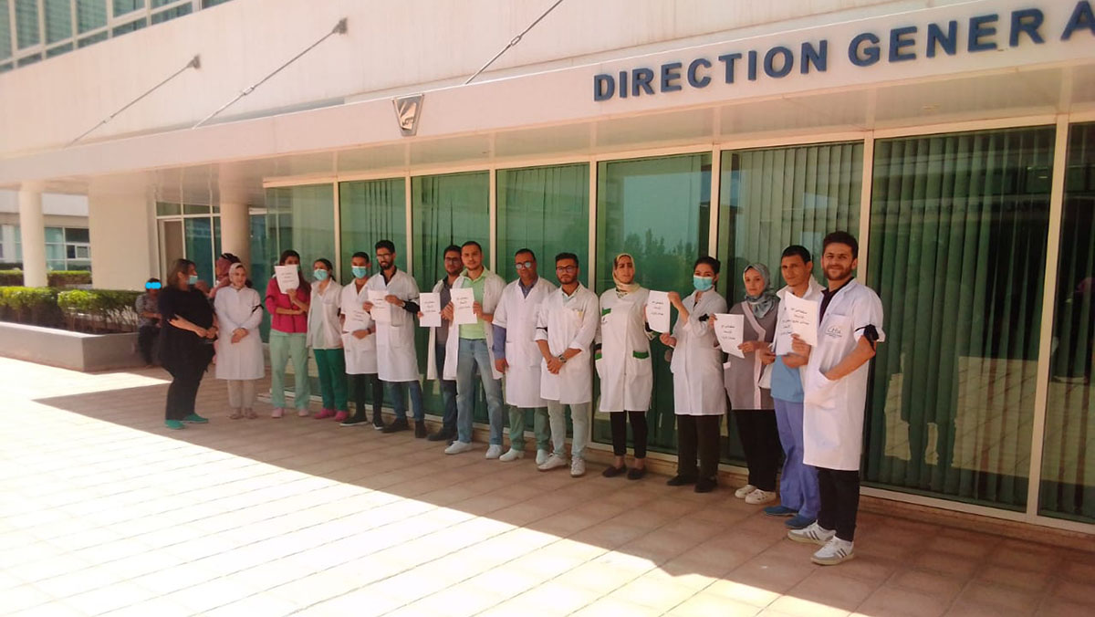 النقابة المستقلة لأطباء القطاع العام تتضامن مع البروفيسور بنزيرار缩略图