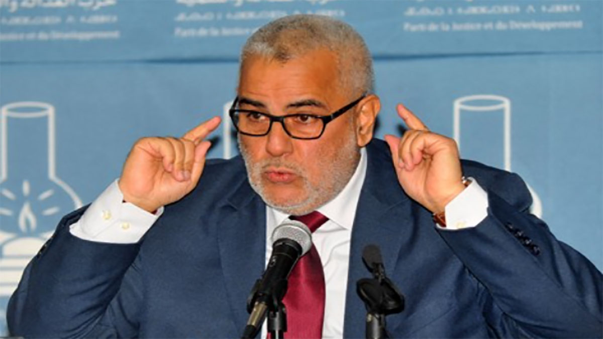 حينما ينقلب الأب الروحي على مبادئه缩略图