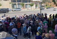 العمال المغاربة بسبتة يحتجون ضد فرض “الفيزا” لدخول الثغر المحتل缩略图