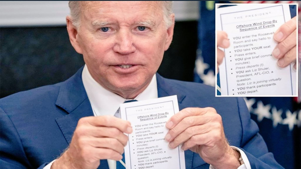 بالخطأ… بايدن يكشف عن ورقة تعليمات بكيفية التصرّف داخل اجتماع缩略图
