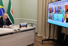 بوتين عن تعامل الغرب مع أزمة الغذاء.. “إذا لم يكن لديهم خبز فليأكلوا الكعك”缩略图 بوتين عن تعامل الغرب مع أزمة الغذاء.. “إذا لم يكن لديهم خبز فليأكلوا الكعك”缩略图