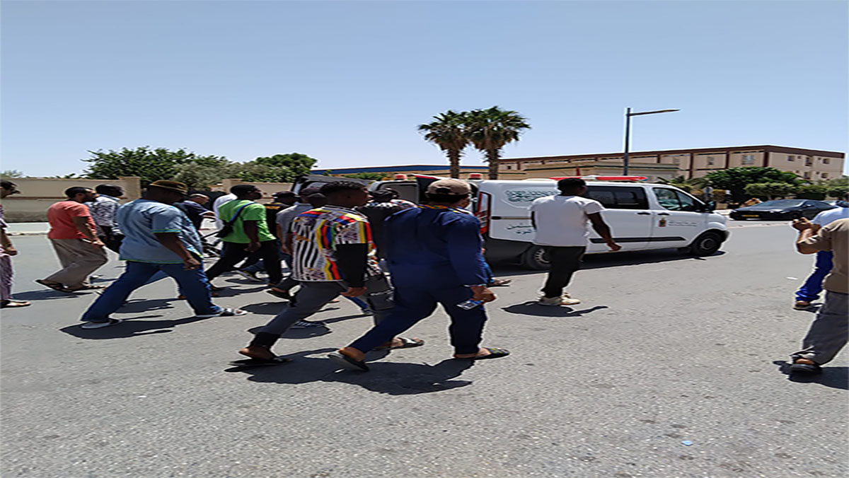 مواراة جثمان افريقي من جنوب الصحراء….  جمعية مساعدة المهاجرين في وضعية صعبة بوجدة صعبة تشكر كل المتدخلين缩略图