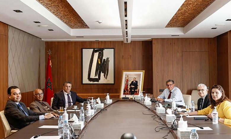 في غياب المعارضة، الأغلبية تلوذ بالصمت عن الصعوبات التي تعرفها القدرة الشرائية للمواطنين缩略图 في غياب المعارضة، الأغلبية تلوذ بالصمت عن الصعوبات التي تعرفها القدرة الشرائية للمواطنين缩略图