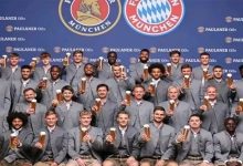 مزراوي وماني يرفضان رفع أكواب البيرة في جلسة تصوير لبايرن ميونخ缩略图