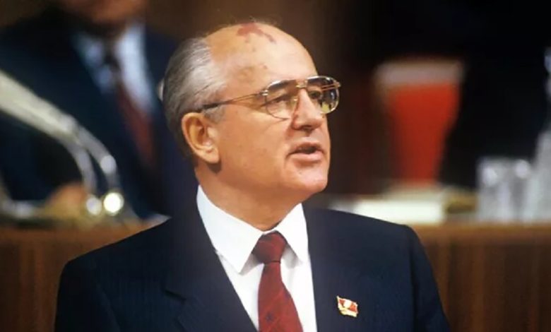ميخائيل غورباتشوف، منظر البيريسترويكا التي قضت على الاتحاد السوفياتي، يفارق الحياة عن عمر 92 عاما缩略图 ميخائيل غورباتشوف، منظر البيريسترويكا التي قضت على الاتحاد السوفياتي، يفارق الحياة عن عمر 92 عاما缩略图