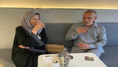 ميسون بيرقدار تكشف عورة دراجي النظام.缩略图