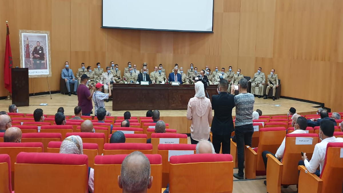 مراسيم تنصيب الكاتب العام ونساء و رجال السلطة الجدد المعينين بنفوذ عمالة وجدة انجاد + صور缩略图