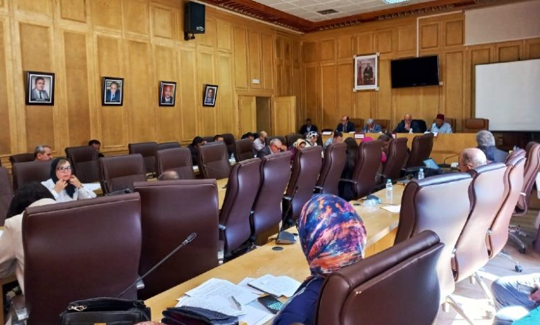 جماعة وجدة، دورة أكتوبر : جدال حول قانونية الدورة وتشكيك في النصاب القانوني – فيديو-缩略图 جماعة وجدة، دورة أكتوبر : جدال حول قانونية الدورة وتشكيك في النصاب القانوني – فيديو-缩略图