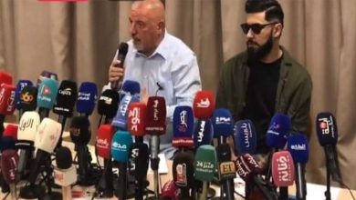 مغاربة يسخرون من ندوة “طوطو” بسبب عدد الميكروفونات￼缩略图