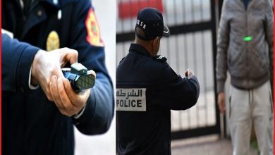 الرباط : أمني يستعمل سلاحه البديل BOLAWRAD.缩略图 الرباط : أمني يستعمل سلاحه البديل BOLAWRAD.缩略图