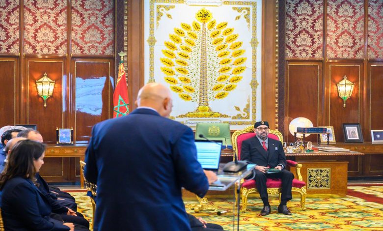 الملك يترأس مراسيم تقديم البرنامج الاستثماري الأخضر الجديد للمجمع الشريف للفوسفاط缩略图 الملك يترأس مراسيم تقديم البرنامج الاستثماري الأخضر الجديد للمجمع الشريف للفوسفاط缩略图