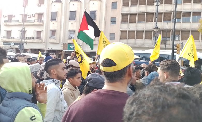 وجدة: رغم رفض السلطات CDT تنظم وقفة احتجاجية تنديدا بعجز الحكومة في مواجهة الغلاء缩略图 وجدة: رغم رفض السلطات CDT تنظم وقفة احتجاجية تنديدا بعجز الحكومة في مواجهة الغلاء缩略图