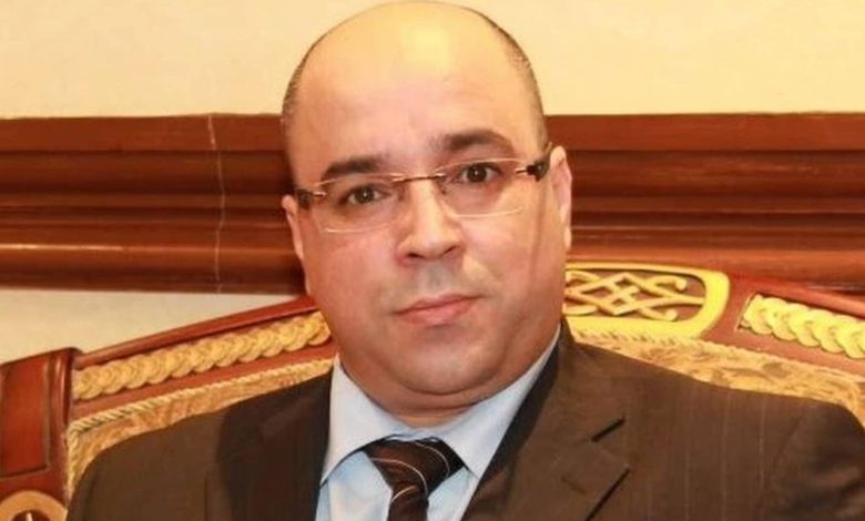 أنور مالك يتهم : طائرات عسكرية من الجزائر نحو سوريا محملة من الثكنات العسكرية، والجزائر قدمت مساعدات سياسية لا إنسانية.缩略图