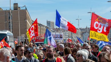 الولايات المتحدة تدعم الاحتجاجات السلمية في باريز، هل ستحتج فرنسا على التدخل في شؤونها الداخلية؟缩略图