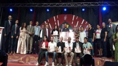 الجائزة الكبرى لمسرحي (الروبة) للمخرج التونسي حمادي الوهابي لمركز الفنون الدرامية والركحية بالقيروان من تونس缩略图 الجائزة الكبرى لمسرحي (الروبة) للمخرج التونسي حمادي الوهابي لمركز الفنون الدرامية والركحية بالقيروان من تونس缩略图