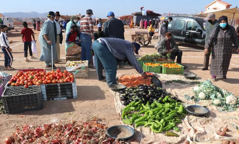 وزارة الداخلية تُعد برنامجا وطنيا لتأهيل الأسواق الأسبوعية缩略图 وزارة الداخلية تُعد برنامجا وطنيا لتأهيل الأسواق الأسبوعية缩略图